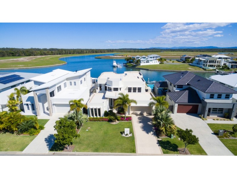 37 Marina Parade, Jacobs Well QLD 4208