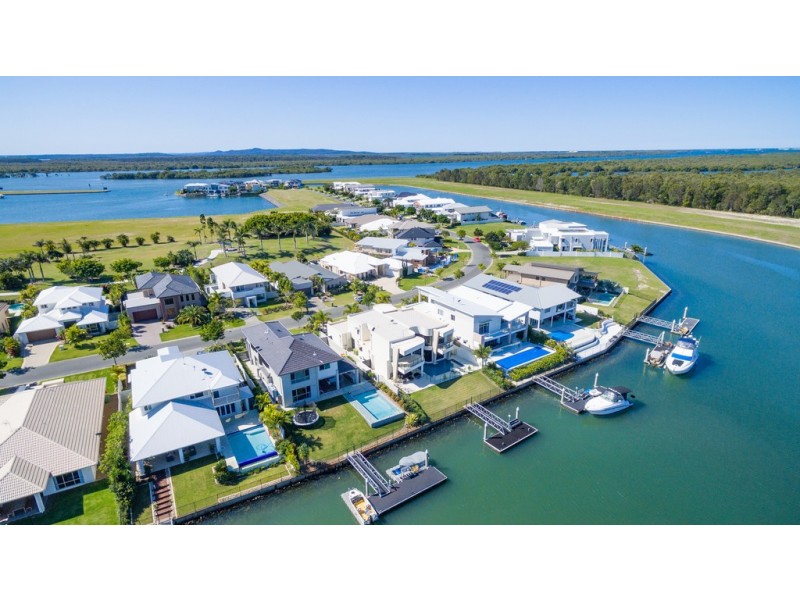 37 Marina Parade, Jacobs Well QLD 4208