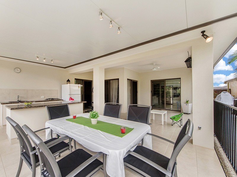 10 Undarra Street, Pimpama QLD 4209