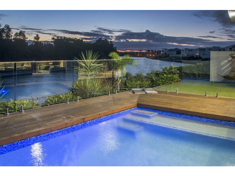 7620 Fairway Boulevard, Hope Island QLD 4212