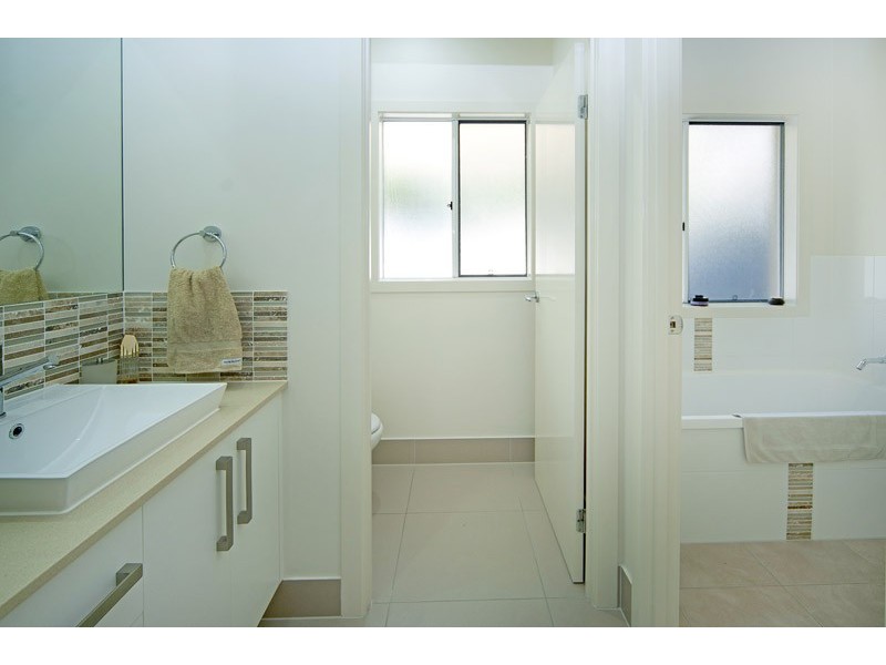 2572 Cressbrook Drive, Hope Island QLD 4212