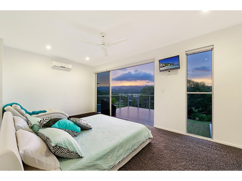 20 Summer Hill Crescent, Maudsland QLD 4210