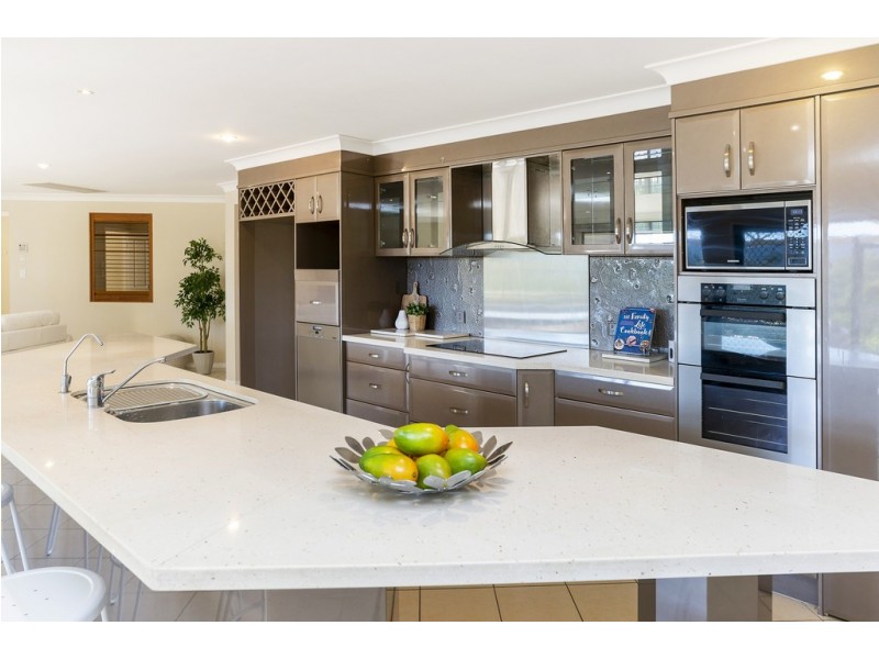 57 Walter Court, Wongawallan QLD 4210