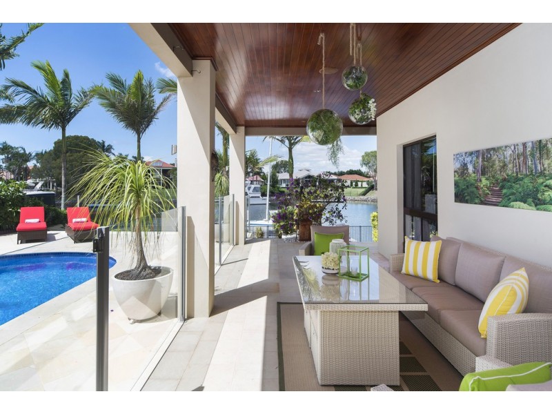 1094 Beechwood Drive, Hope Island QLD 4212