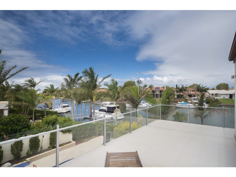 1094 Beechwood Drive, Hope Island QLD 4212