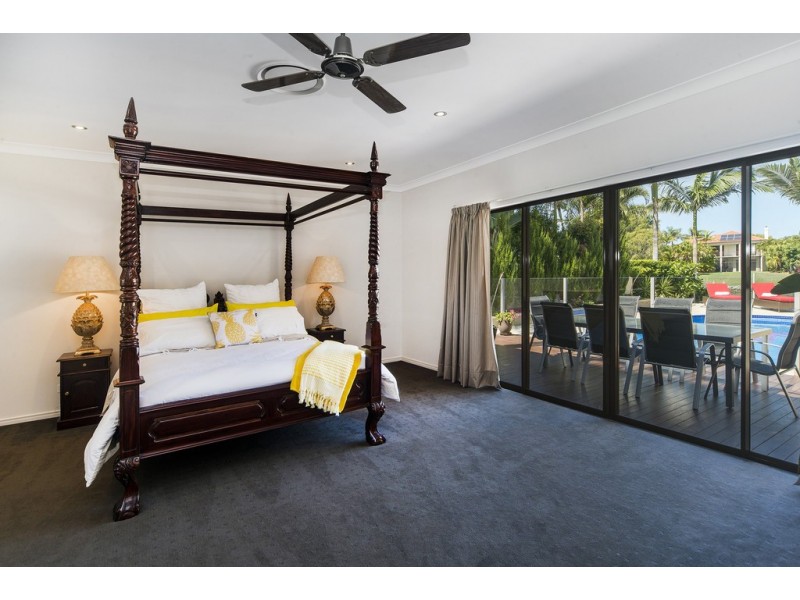 1094 Beechwood Drive, Hope Island QLD 4212