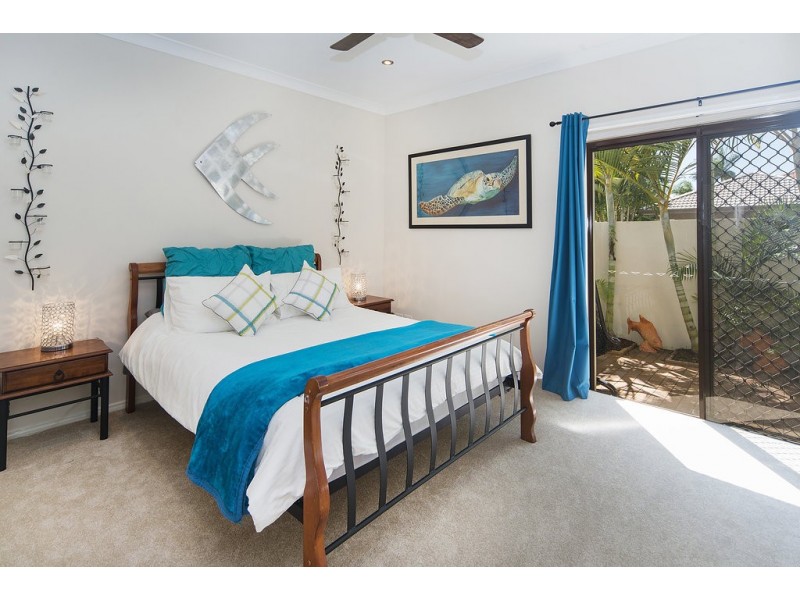 1094 Beechwood Drive, Hope Island QLD 4212