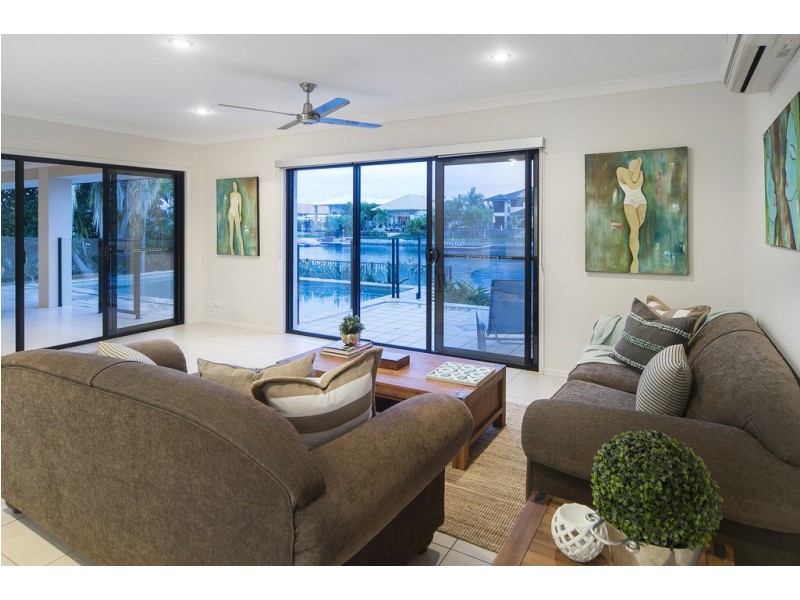 20 Parkview Place, Helensvale QLD 4212