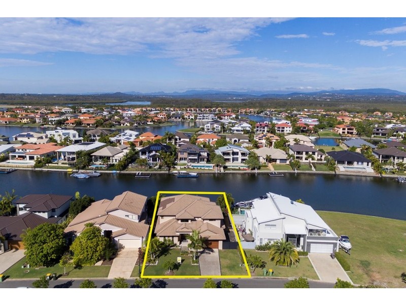 20 Parkview Place, Helensvale QLD 4212