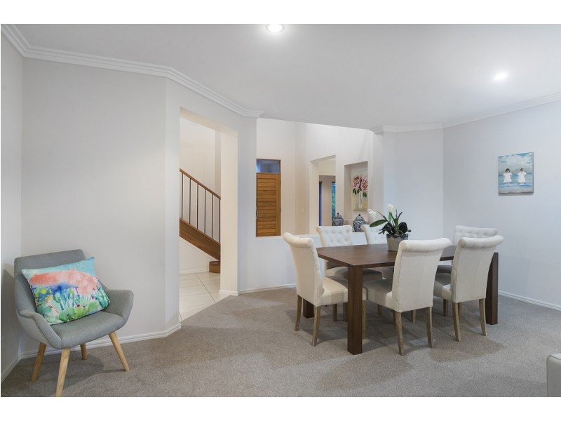 20 Parkview Place, Helensvale QLD 4212