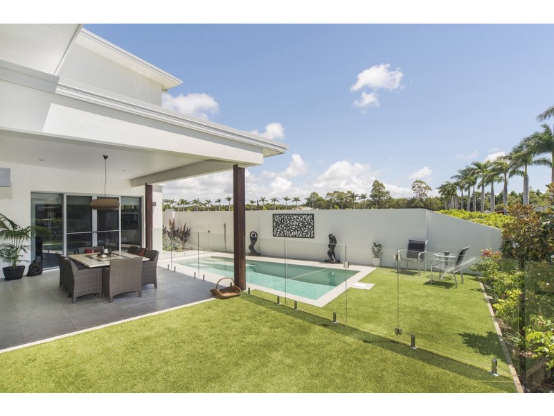 7804 Pavilions Close, Hope Island QLD 4212