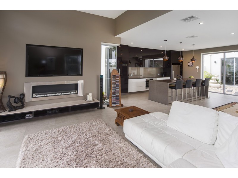 7804 Pavilions Close, Hope Island QLD 4212