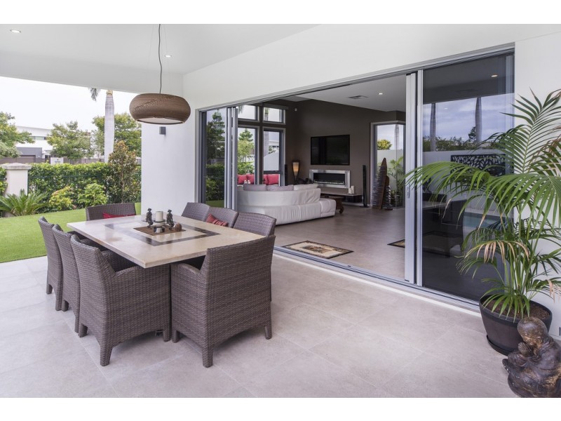 7804 Pavilions Close, Hope Island QLD 4212