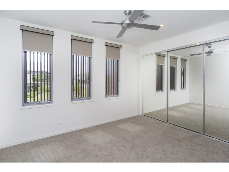 7804 Pavilions Close, Hope Island QLD 4212