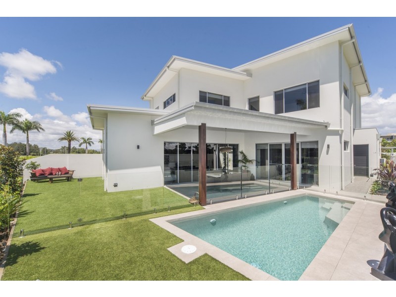 7804 Pavilions Close, Hope Island QLD 4212