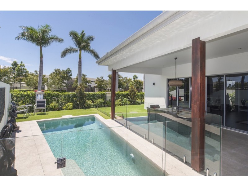 7804 Pavilions Close, Hope Island QLD 4212