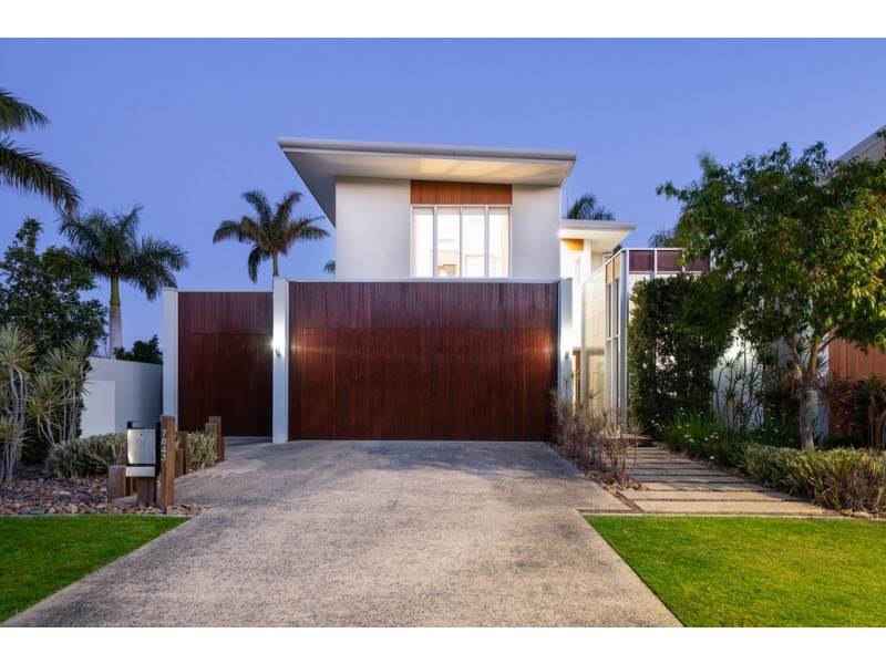 7843 Pavilions Place, Hope Island QLD 4212