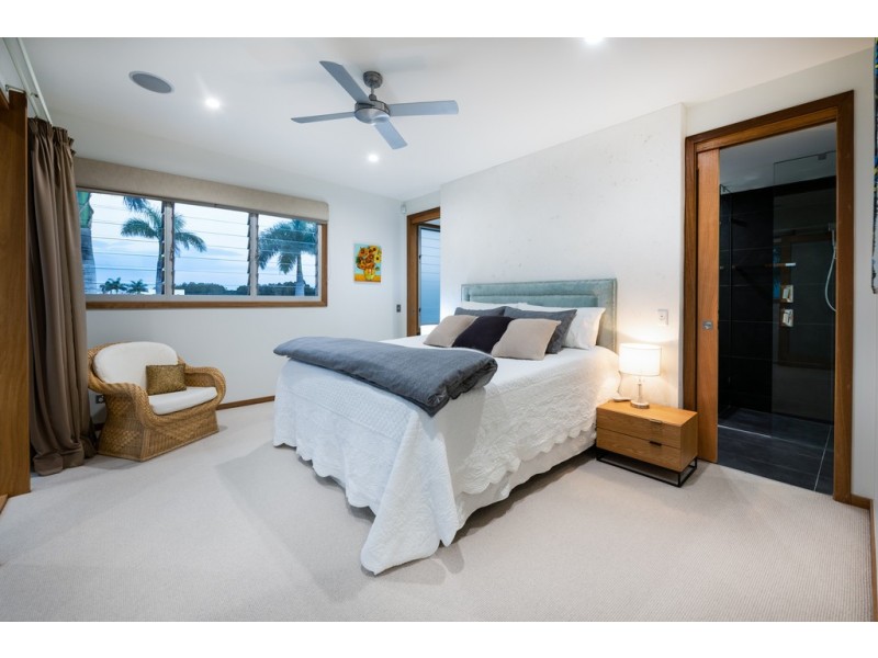7843 Pavilions Place, Hope Island QLD 4212