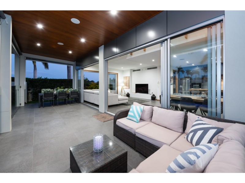 7843 Pavilions Place, Hope Island QLD 4212
