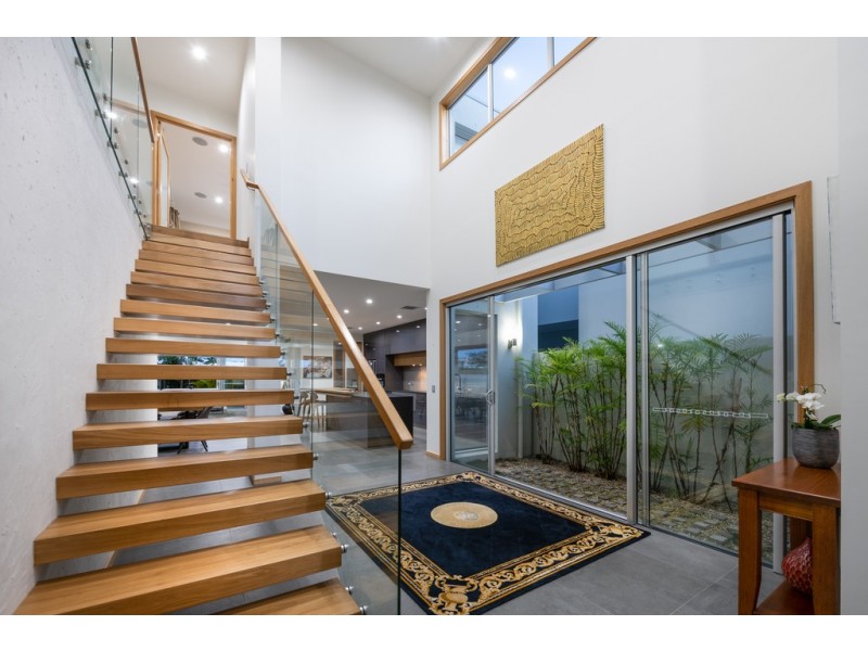7843 Pavilions Place, Hope Island QLD 4212