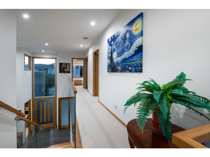 7843 Pavilions Place, Hope Island QLD 4212
