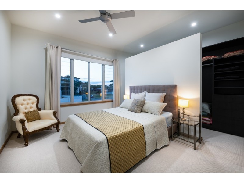 7843 Pavilions Place, Hope Island QLD 4212
