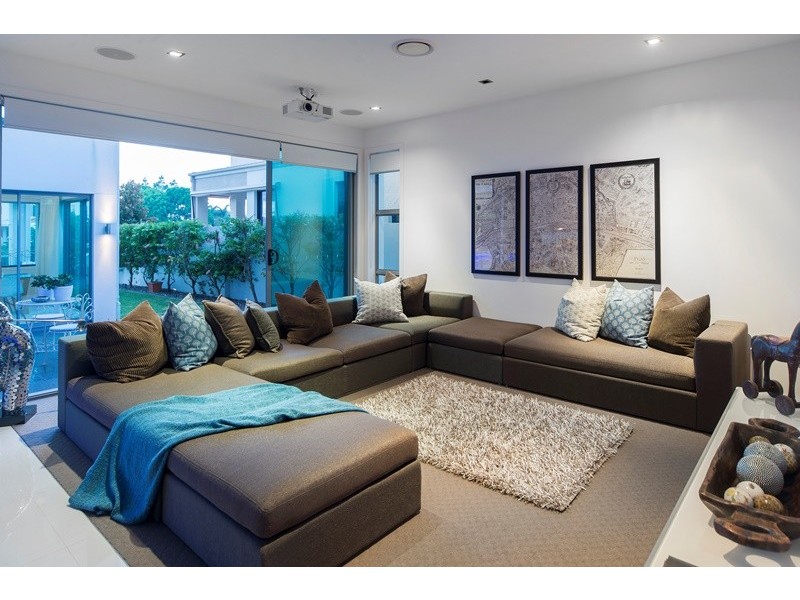 8073 Riverside Drive, Sanctuary Cove QLD 4212