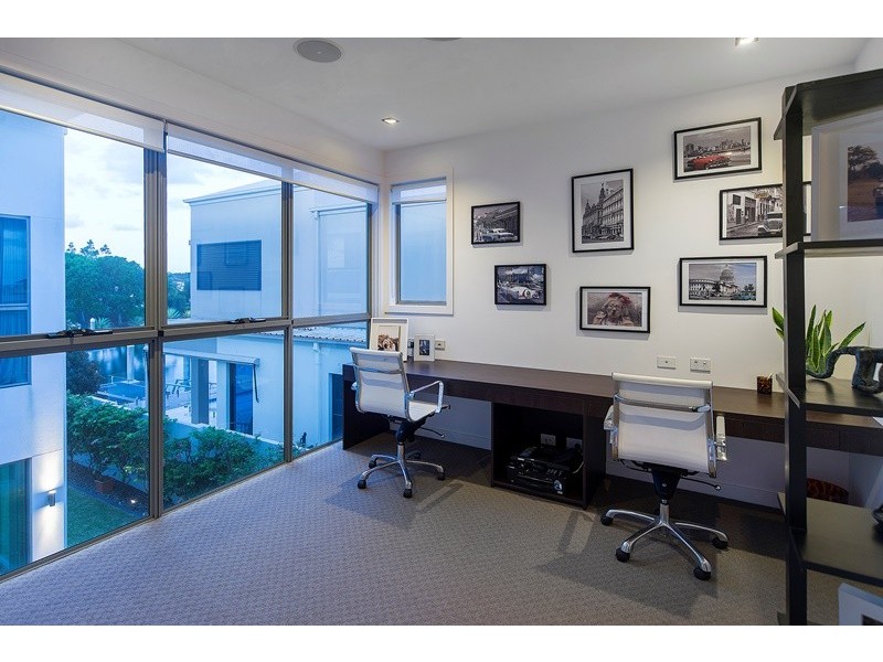 8073 Riverside Drive, Sanctuary Cove QLD 4212