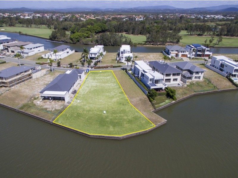 7676 Fairway Boulevard, Hope Island QLD 4212