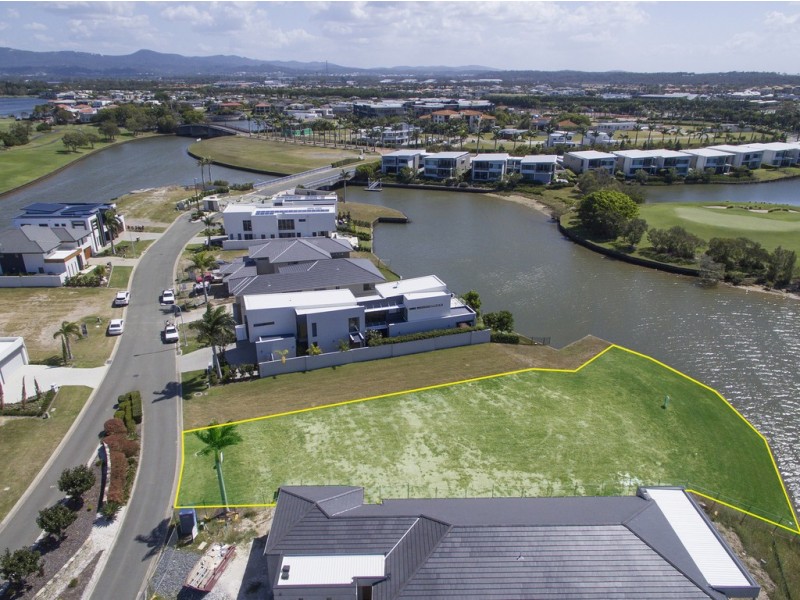 7676 Fairway Boulevard, Hope Island QLD 4212