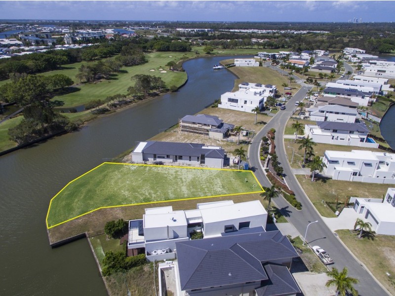 7676 Fairway Boulevard, Hope Island QLD 4212