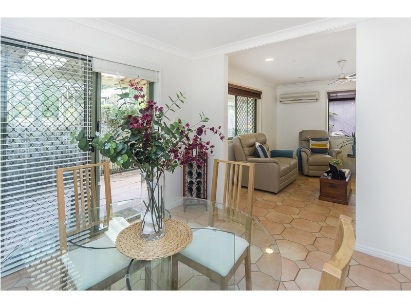 2/8 Billington Street, Labrador QLD 4215