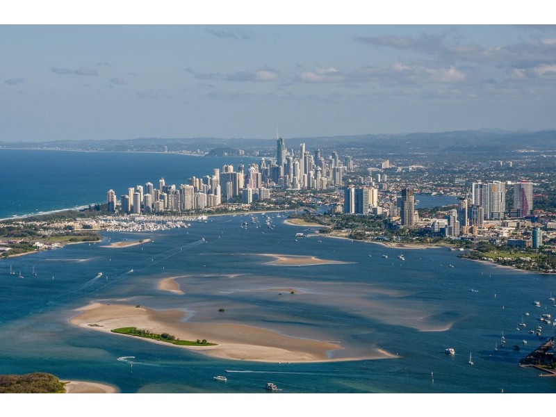 2/8 Billington Street, Labrador QLD 4215