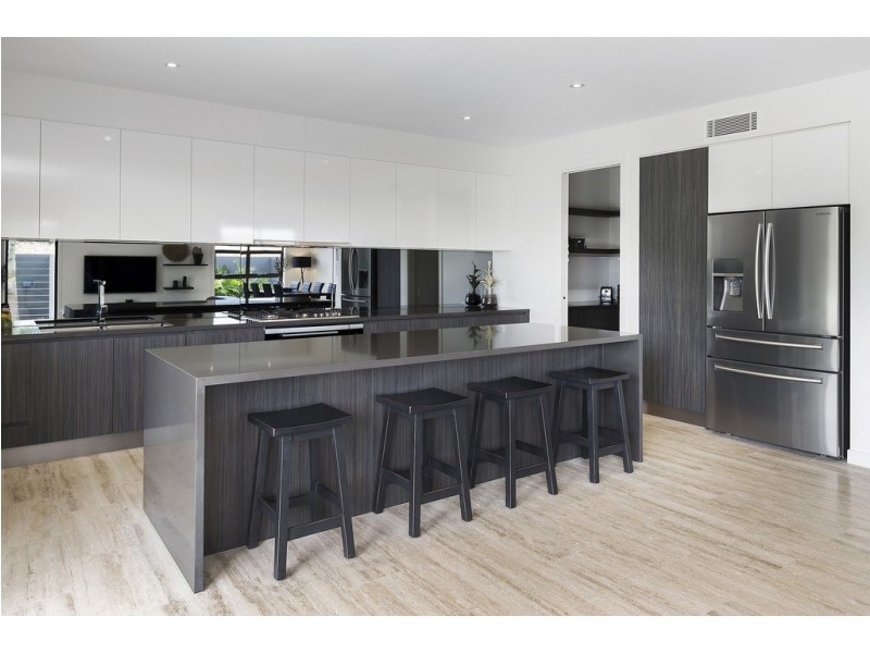 7622 Fairway Boulevard, Hope Island QLD 4212