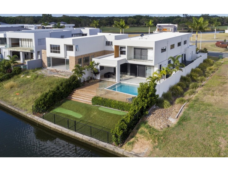 7622 Fairway Boulevard, Hope Island QLD 4212