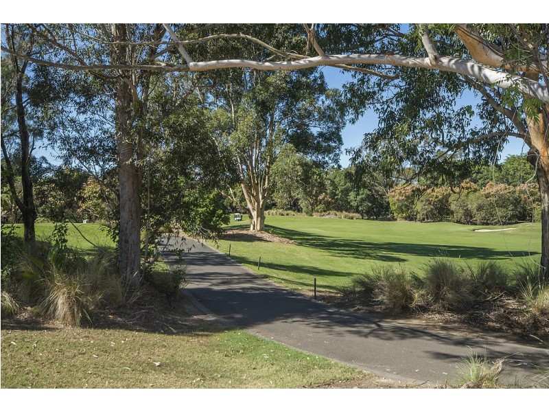 8115 Magnolia Gardens Court, Hope Island QLD 4212