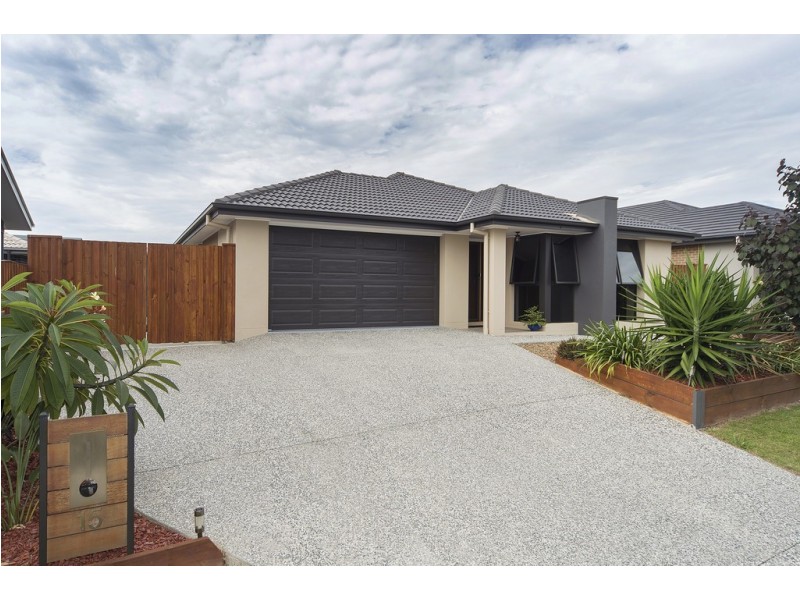 15 Undarra Street, Pimpama QLD 4209