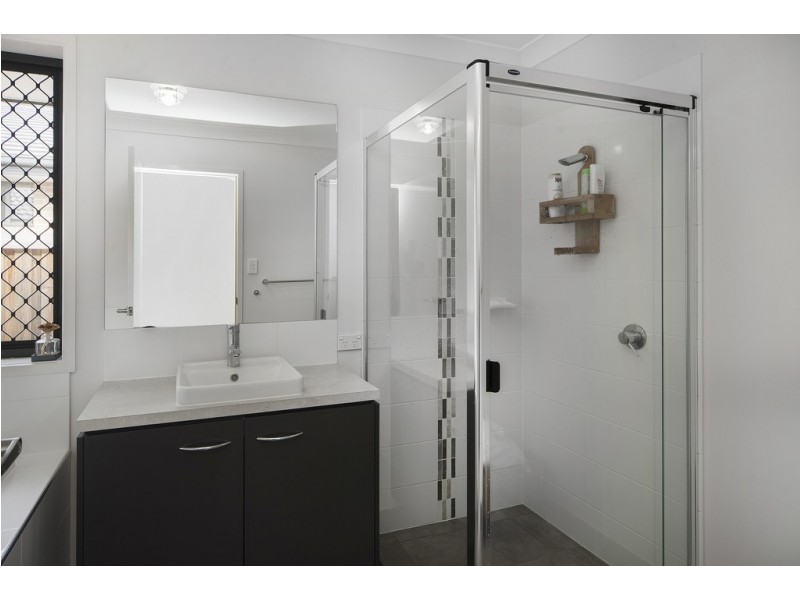 15 Undarra Street, Pimpama QLD 4209