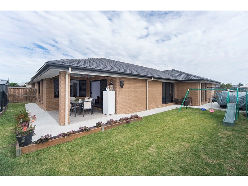 15 Undarra Street, Pimpama QLD 4209