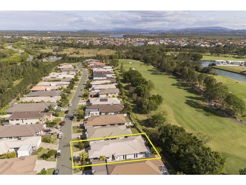 9118 Peter Senior Drive, Hope Island QLD 4212