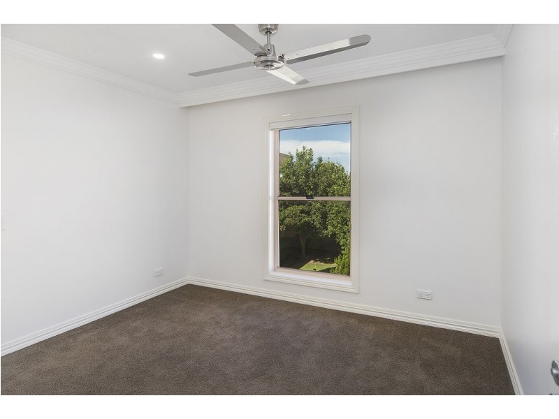 18/14 Pendraat Parade, Hope Island QLD 4212