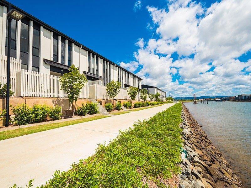 24/126 Marina Quays Boulevard, Hope Island QLD 4212
