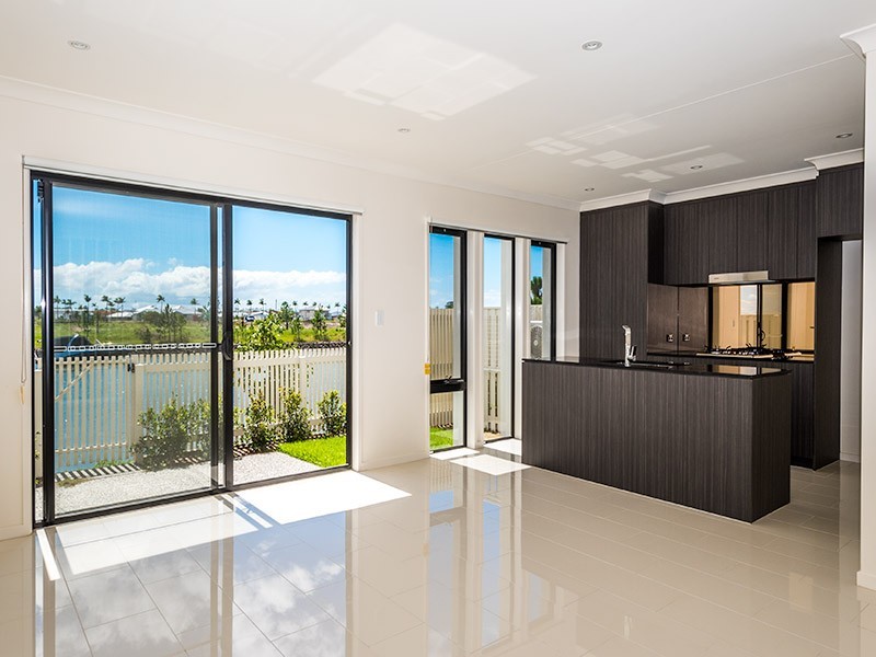 24/126 Marina Quays Boulevard, Hope Island QLD 4212