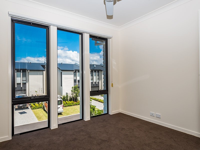 24/126 Marina Quays Boulevard, Hope Island QLD 4212