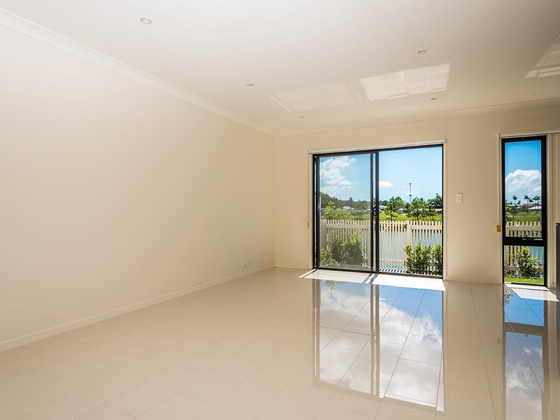 24/126 Marina Quays Boulevard, Hope Island QLD 4212