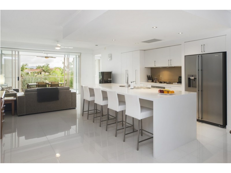 1737 Rialto Quay Drive, Hope Island QLD 4212