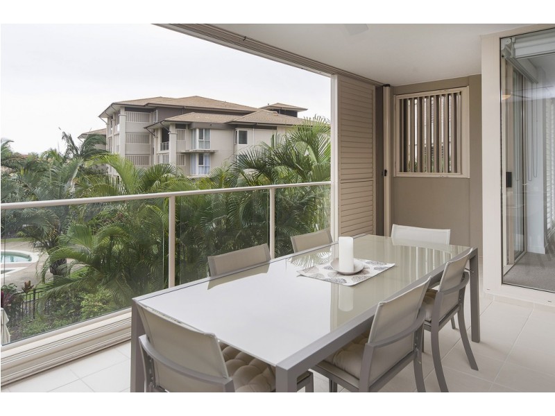 1737 Rialto Quay Drive, Hope Island QLD 4212