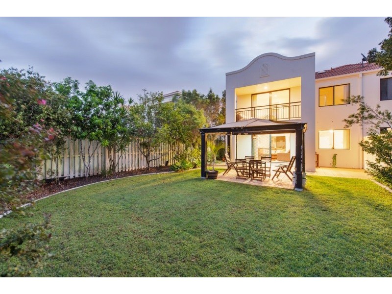 57/60 Caseys Road, Hope Island QLD 4212