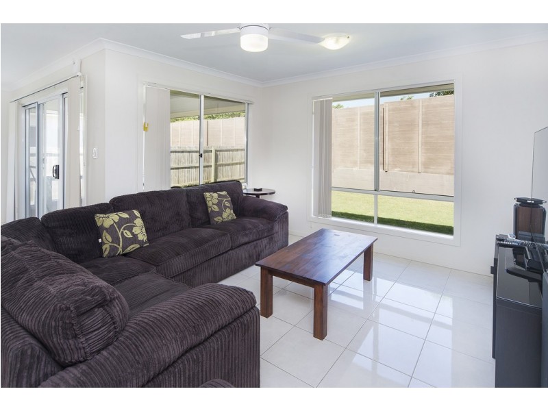 36 Azure Way, Hope Island QLD 4212