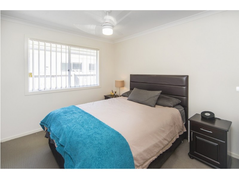 36 Azure Way, Hope Island QLD 4212